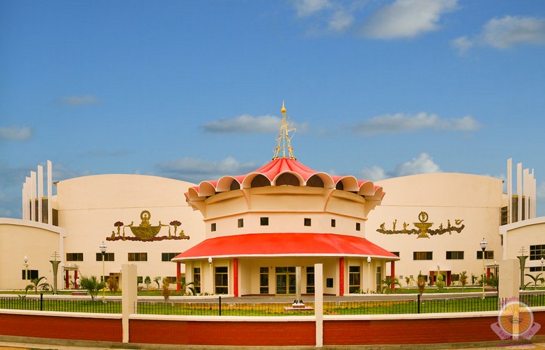 sathya-sai-ashram-img